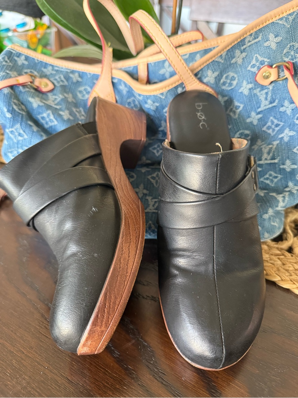 B.O.C clogs - Picture 2 of 2